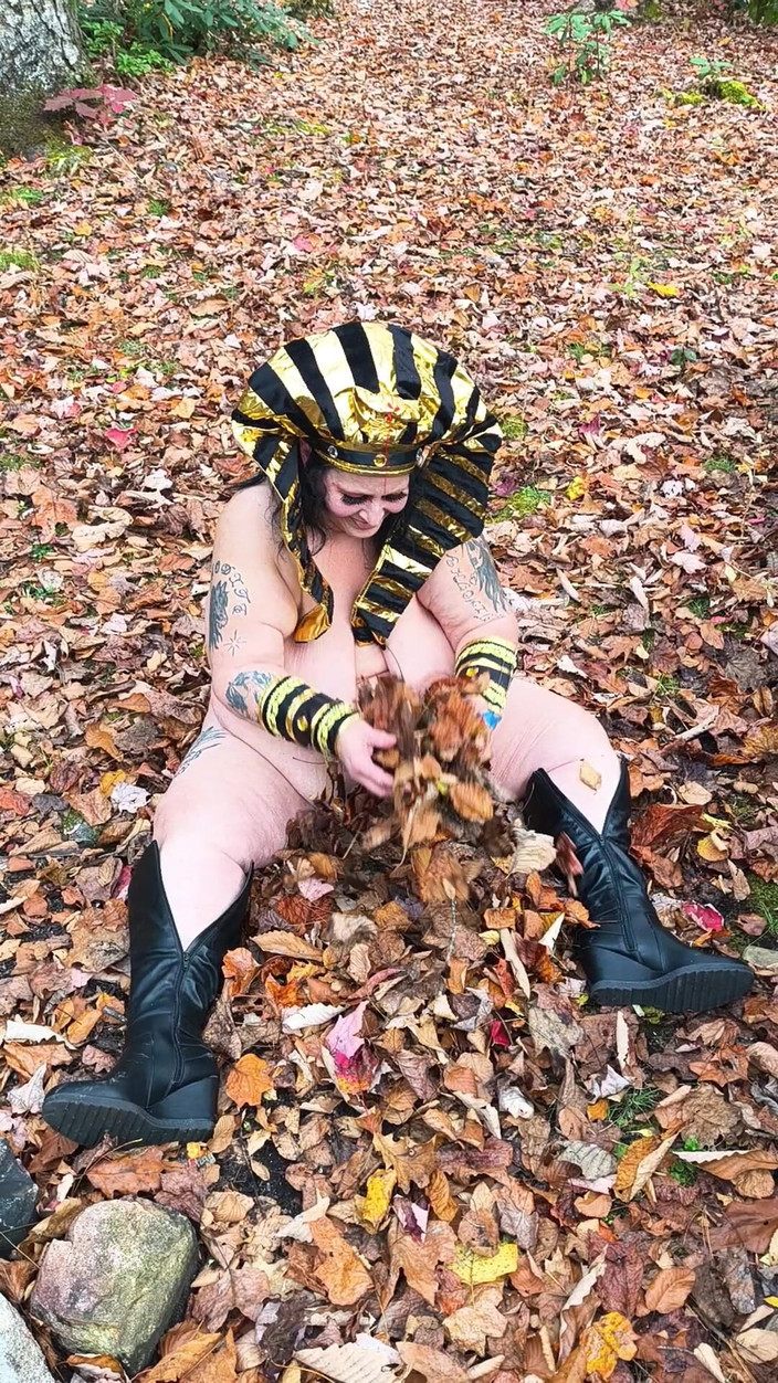 HerculesnVENUS: Kirli göt yaprağı götünde oynuyor boşalıyor numara yapmıyor