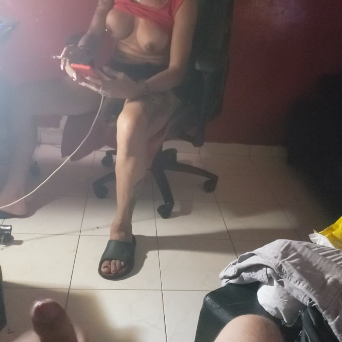 Lithbett: A Time of Maturbation with L Friend