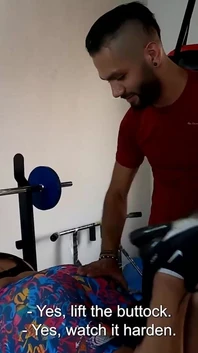 Ik neuk mijn stiefmoeder in mijn homegym!