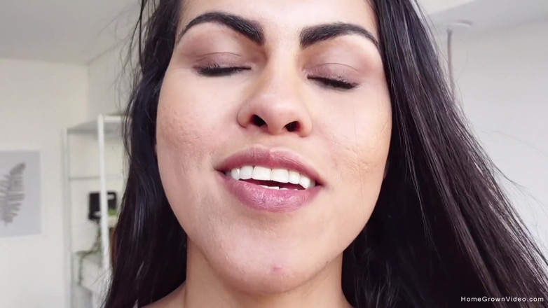 Homegrown Latina: Sıkı götüne krem!