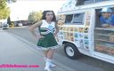 Donny Long Network: Söt arton år gammal cheerleader får lång vit kuk