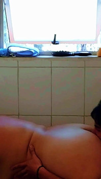 Hotwife sukakan zakar besar, hanya peminat dalam ereksi perlahan