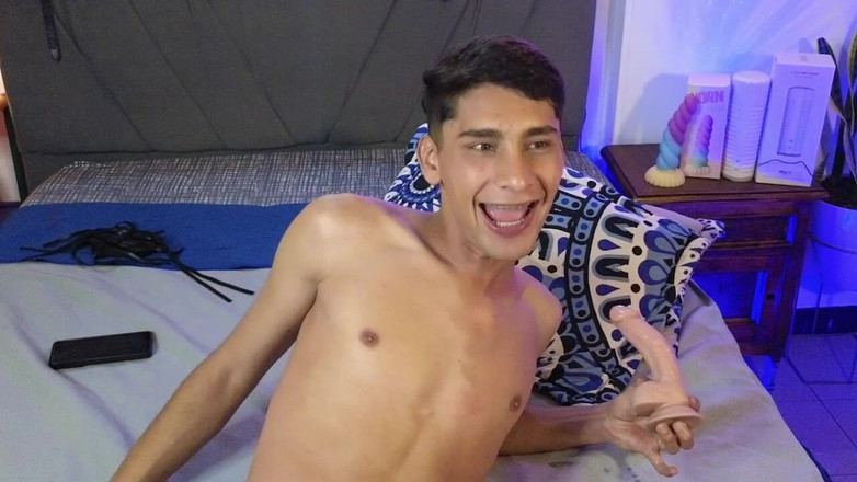 by_pandora: 내 정액을 먹고 있어