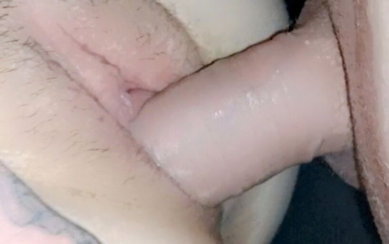 Fucmouse in Pussy (Splashed)