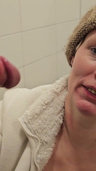 Nikolaus Quicky in a Public Toilet