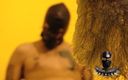 Hardcore C69: Dominatoare feminină sclav bărbat păros care se îneacă cu căluș, țipă tare