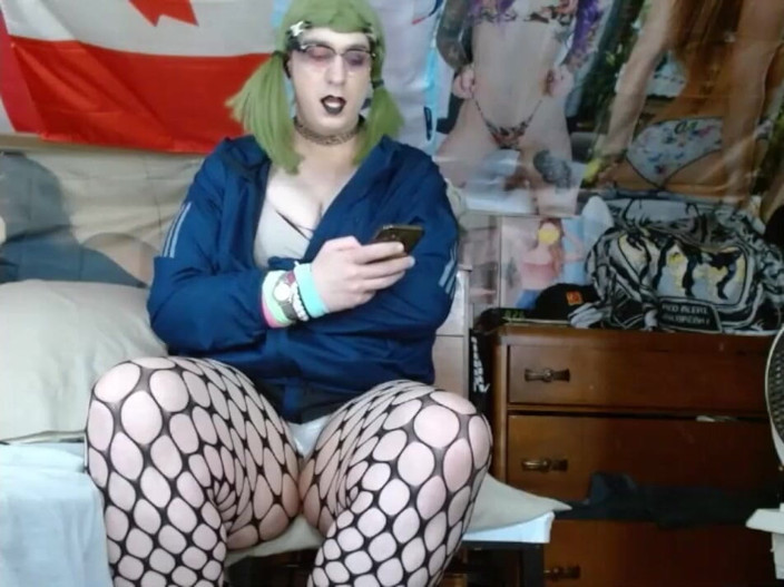 CosmicJones88: Fat Sissy Fuck Dancing for Men to Insult and Laugh...