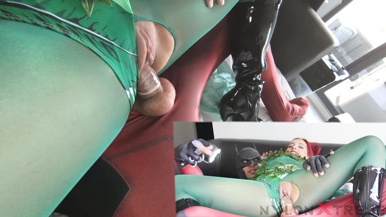 Nylon Xtreme: Anais Latour - edera velenosa con collant nylon verde scopata