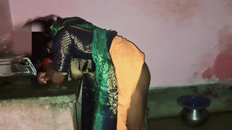 Trilokinath: Gujarati yenge jasmin mathur sikiştikten sonra sikişiyor