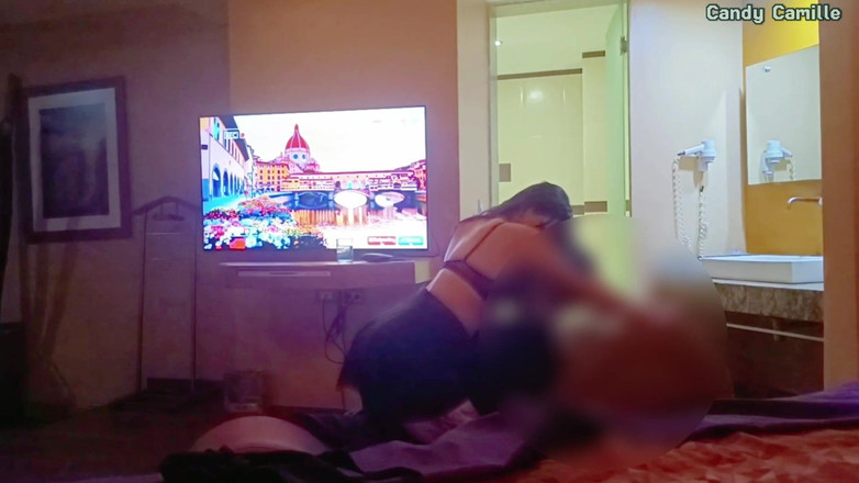 Candy Camille: Moje První Zkušenost Jako Hotwife Byla S Panicovým Klukem