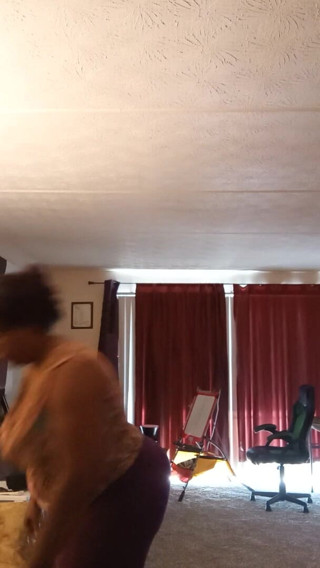Cosmicrose 678: Bellydancing bbw cougar