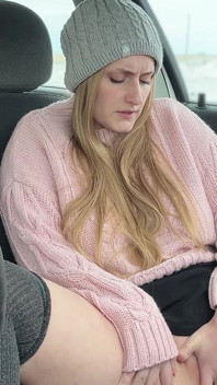 Riskante öffentliche masturbation, fingere mich auf einem belebten parkplatz