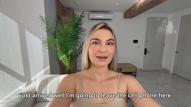 Lia Tovar: Tengo Una Cita Con Un Chico De Tinder Y Sale...