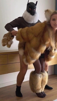 Çılgın tüylü seks! Kürk manto, tüylü anal tıkaç ve köpek maskesi! Kedi köpek rolü