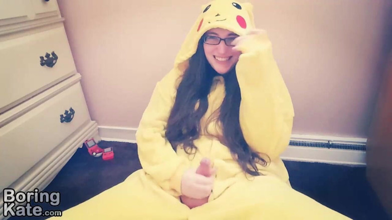 Boring Kate: หัวควยในชุดกิ๊กะ Pikachu