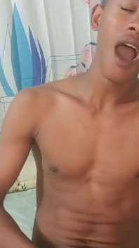 Schwarzer teen-junge masturbation für dich
