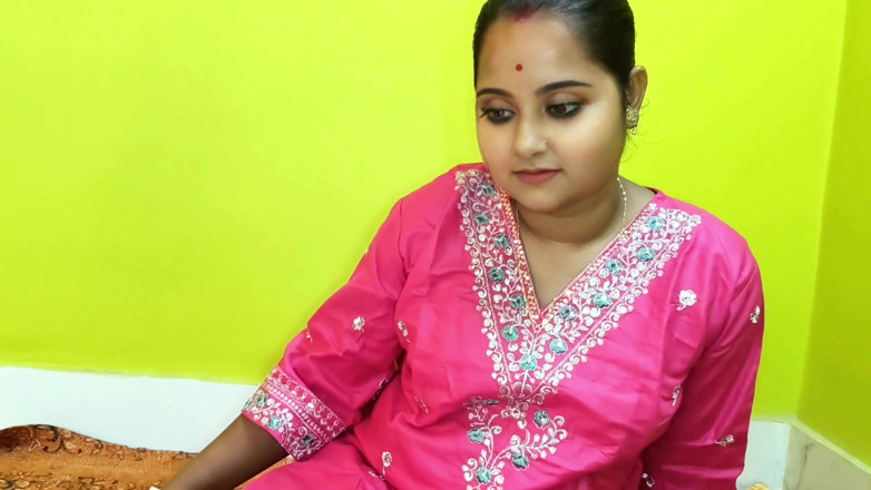 Raja puja: Romantic Sex with Desi Bhabhi When Husband Not at Home