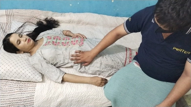 Indian Muslim Couple: Indian Couple After Dark a Night of Flirting &amp; looking Fun