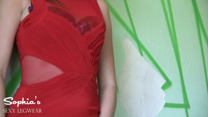SophiaSmithUK: Patrzę, jak rozbieram się za kulisy