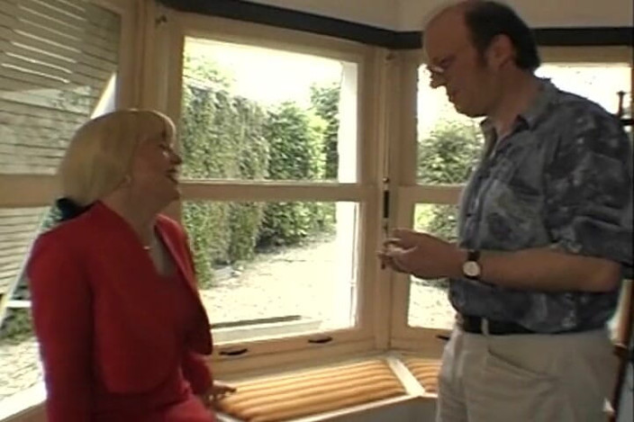 Monde Francais: Blonde French Tranny Shows Her Handjob Skills to Her Lover
