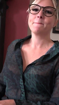 Auntjudys - twój cycata nauczyciel milf Charlie Rae ssie twojego kutasa (POV)