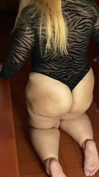 Madrasta rabuda recebe uma foda incrível. Real caseiro colombiano pornô