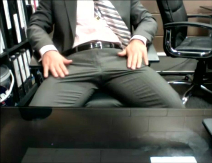 MenAtPlay: Ben Brown's Raw Webcam