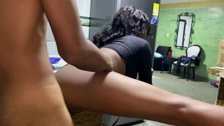 Mariaa: 義理の息子のガールフレンドのマンコを犯します