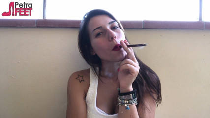 Smokin Fetish: Smoking on balcony with tattooed and hot teen Petra