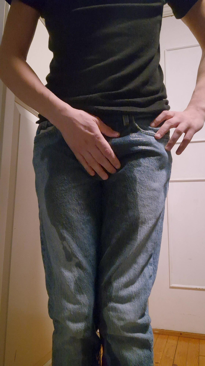 ABDL Diapers by Norsken77: जींस में जाने दे रही है