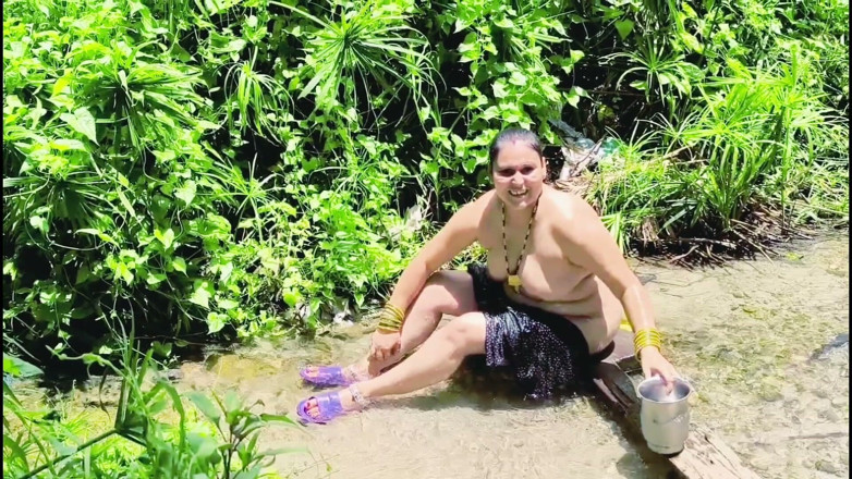 pujaprem: Jungle Mein Mangal šuká s cizinci v lese