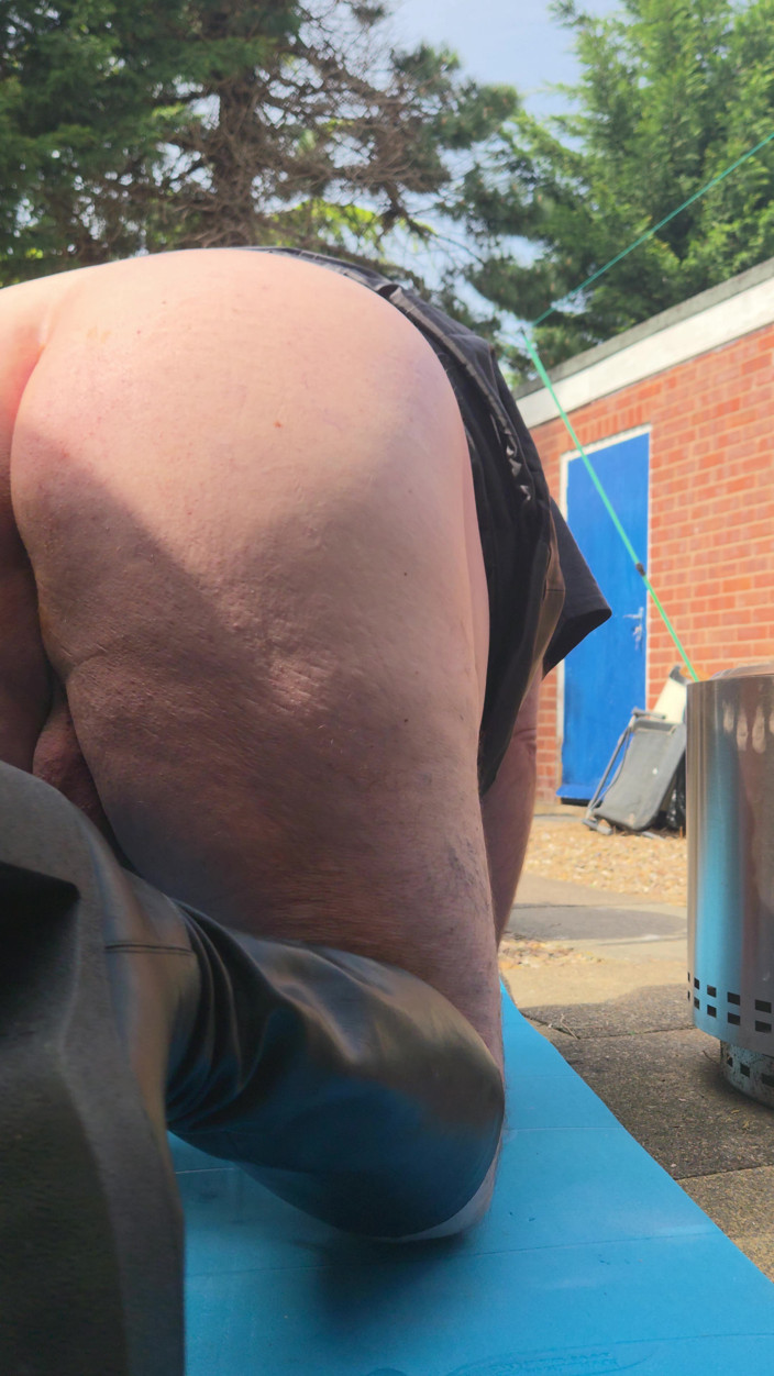Leatherman63: Un poco de diversión anal