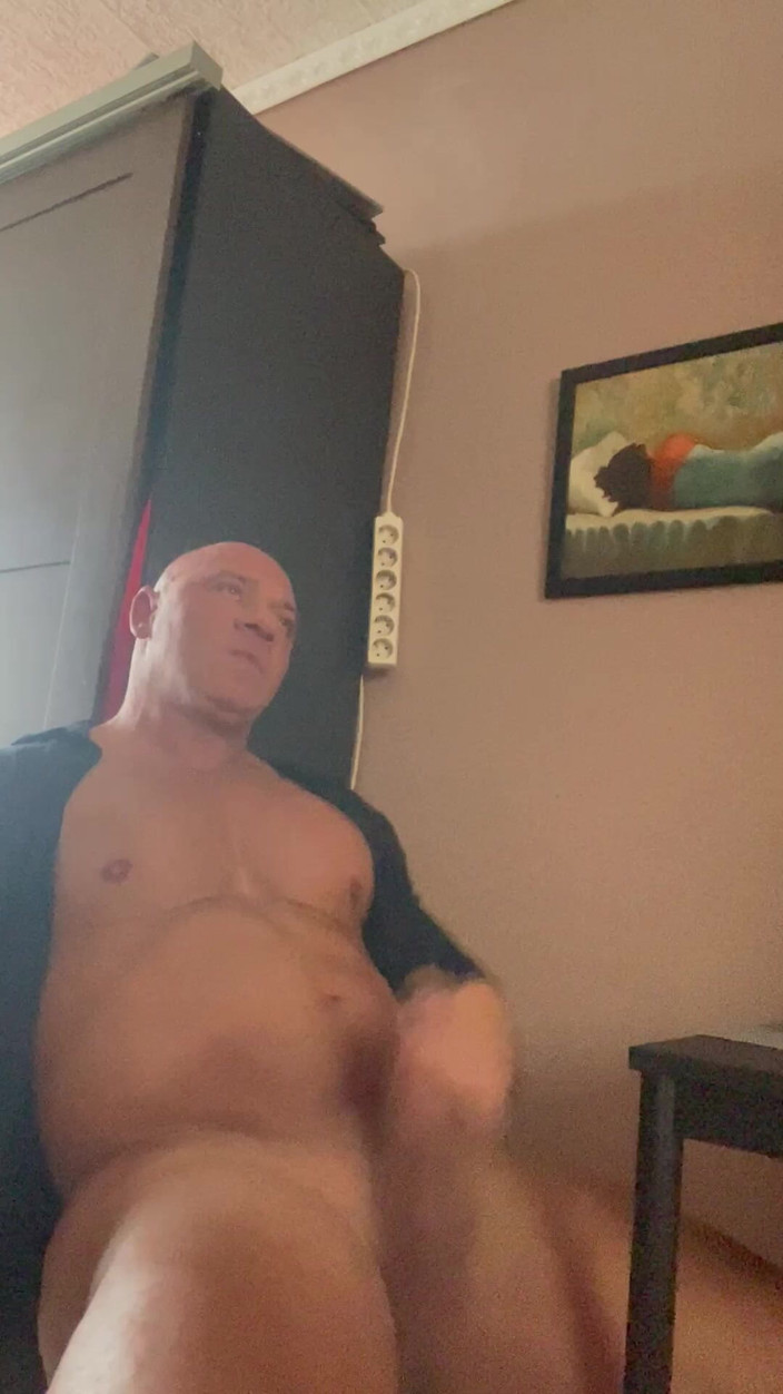 Mr. Guru: Long wank 素人健美运动员