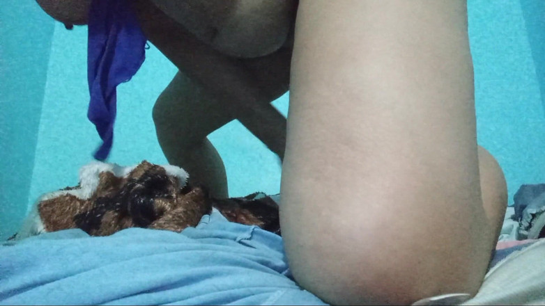 Lobicam: 粗暴的自慰，我再也受不了了，我坚持并自慰美味