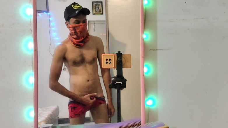 UltraHotBoy69: Feel the Lights Mirror Selfie