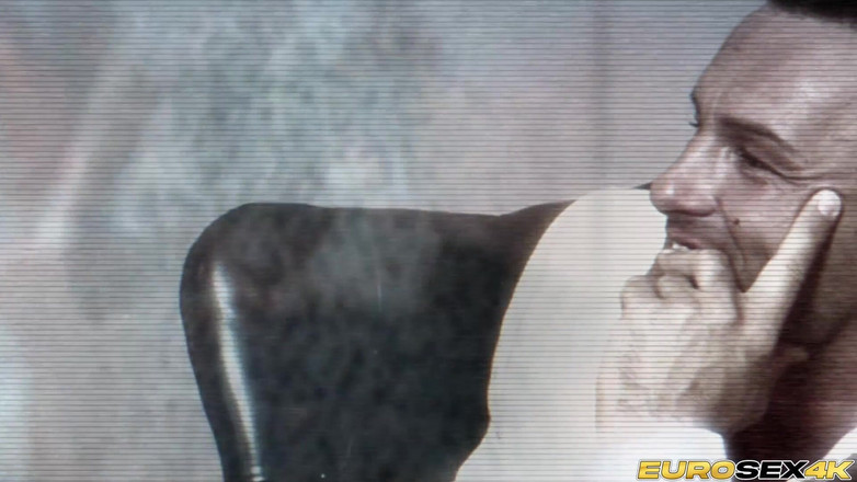 Porn Gutter: 女性は一人だけで満足できない