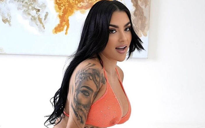 Pro Am Entertainment: Min personliga tränare är en het MILF