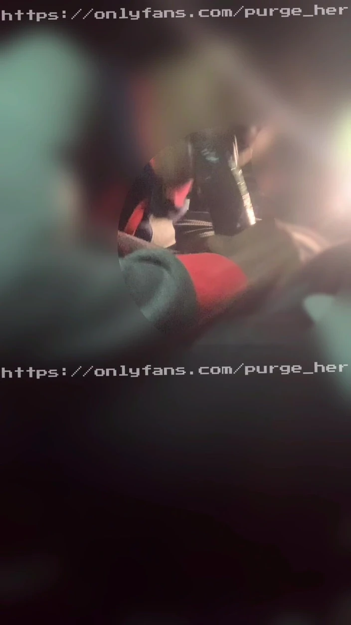 Purge_her: 她让我发疯，所以我让她吞下了