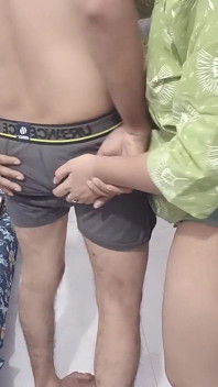 Adik tiri Ko Bilik Air Mein Choda Mummy Aane Wali Hai Pancutan Mani Di Muka – Audio Hindi