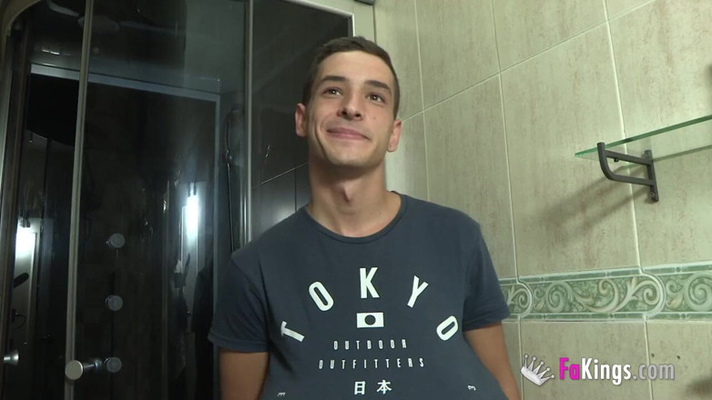 FAKings: Pranking a rookie babe: She tought she would fuck a...