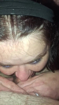 흑인 대물 자지에게 따먹히는 핫한 갈색 머리
