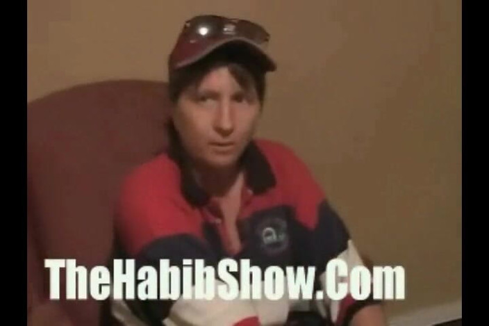 The Habib Show: Tupac šuká bílé hůlky v prádelně