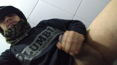 AlexAlejandro13: Penuh susu di kamar mandi