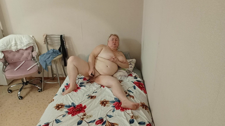 Zona901: Curul mare și pizda mare păroasă a mamei vitrege