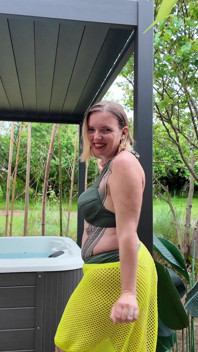 Duo Love at the Jacuzzi on Pleasure Island
