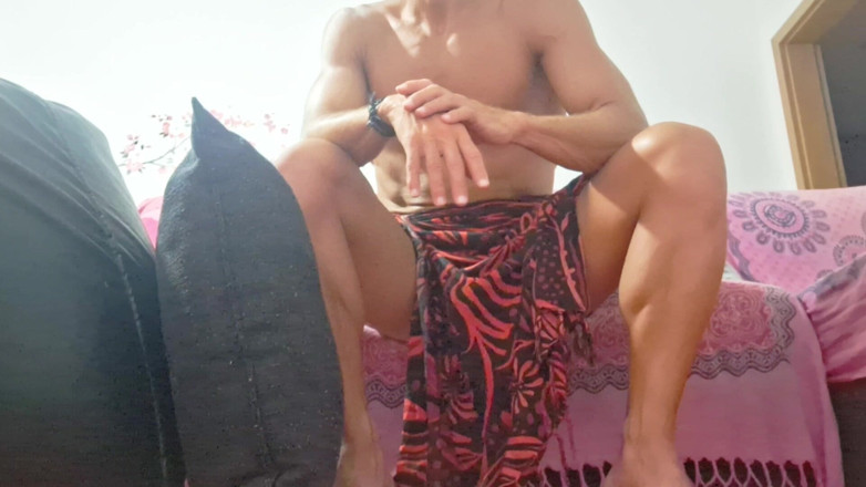 Hotsportfitboy: Cuscino rischioso grande cazzo che salta a casa dell'amico - masturbarsi...