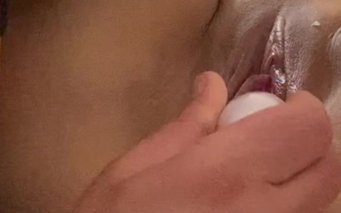 PriyaNaavya: Lízání těsné růžové kundičky mé nevlastní dcera