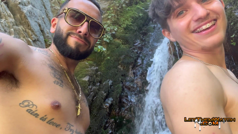 Let them watch: Tatuado Papi Gay Folla Twink Público Senderismo Cascada Follando Hardcore...