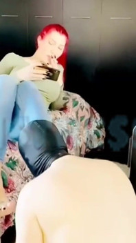 New Foot Session with Jeans Cigarette