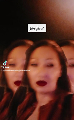 Dominatrix Redsonyja: Briciole della Mia Misericordia, piccoli vermi patetici, Vieni Qui e...